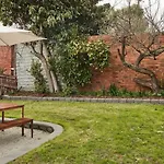 Mid-Century Modern Retreat