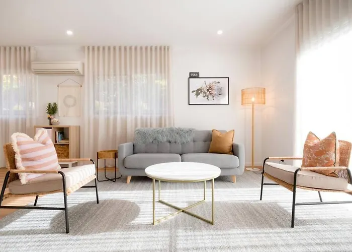 Dovecote - Launceston Luxury