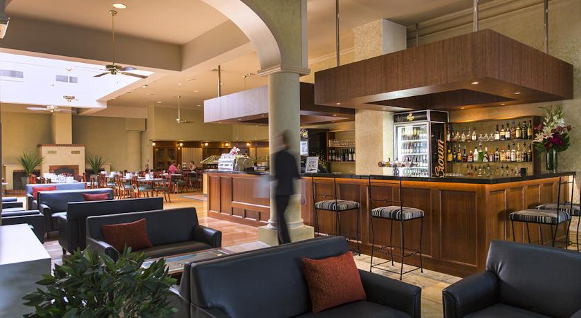Grand Chancellor Hotel 4*