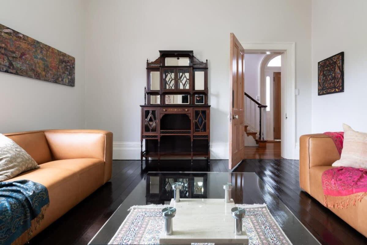 Holiday home Luxe Heritage On Balfour: A Time Traveller's Delight
