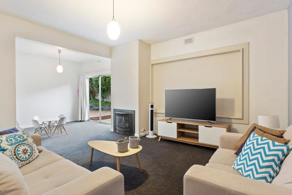 Magnolia House: Near The Cataract Gorge & Parking * Launceston