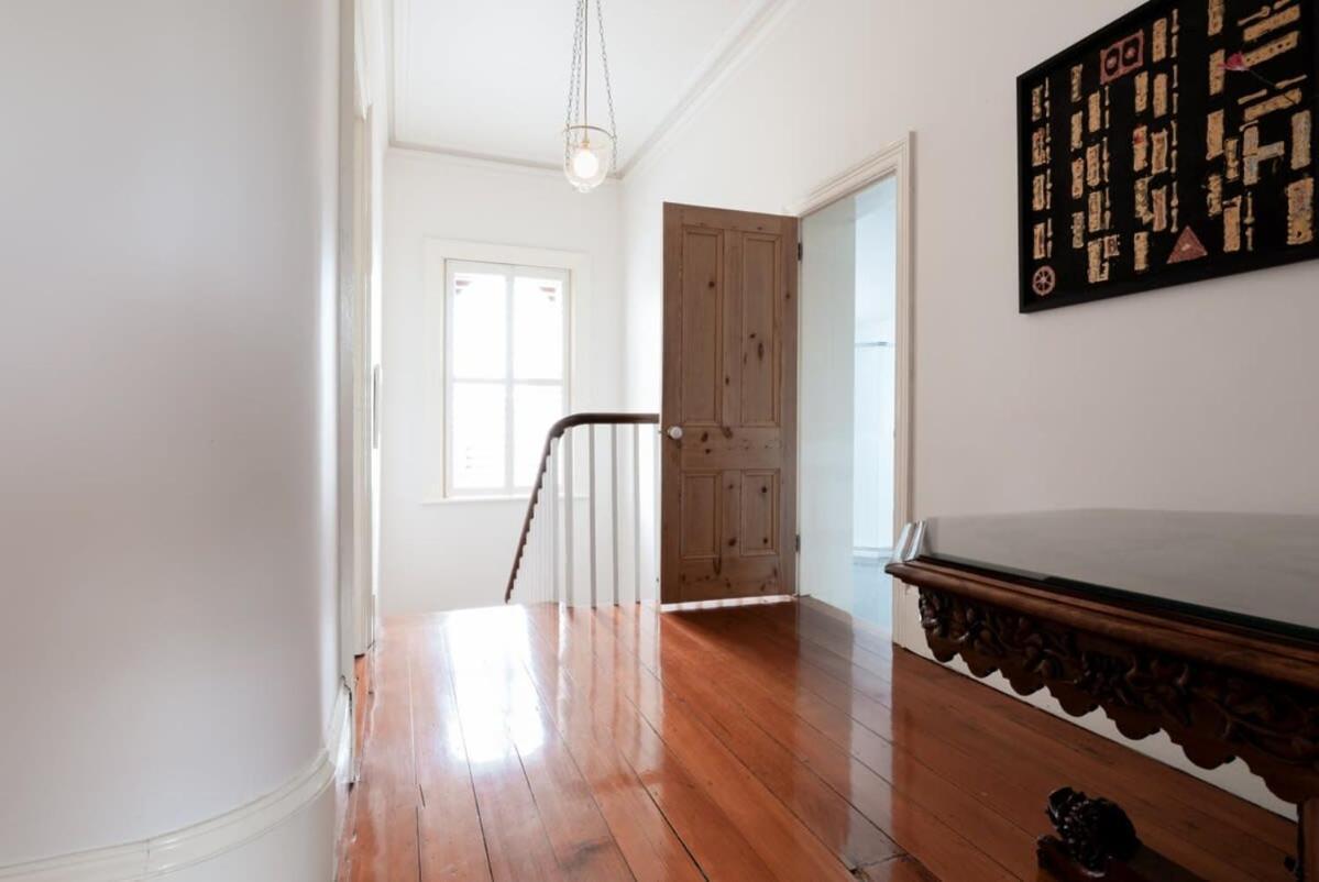 Holiday home Luxe Heritage On Balfour: A Time Traveller's Delight *