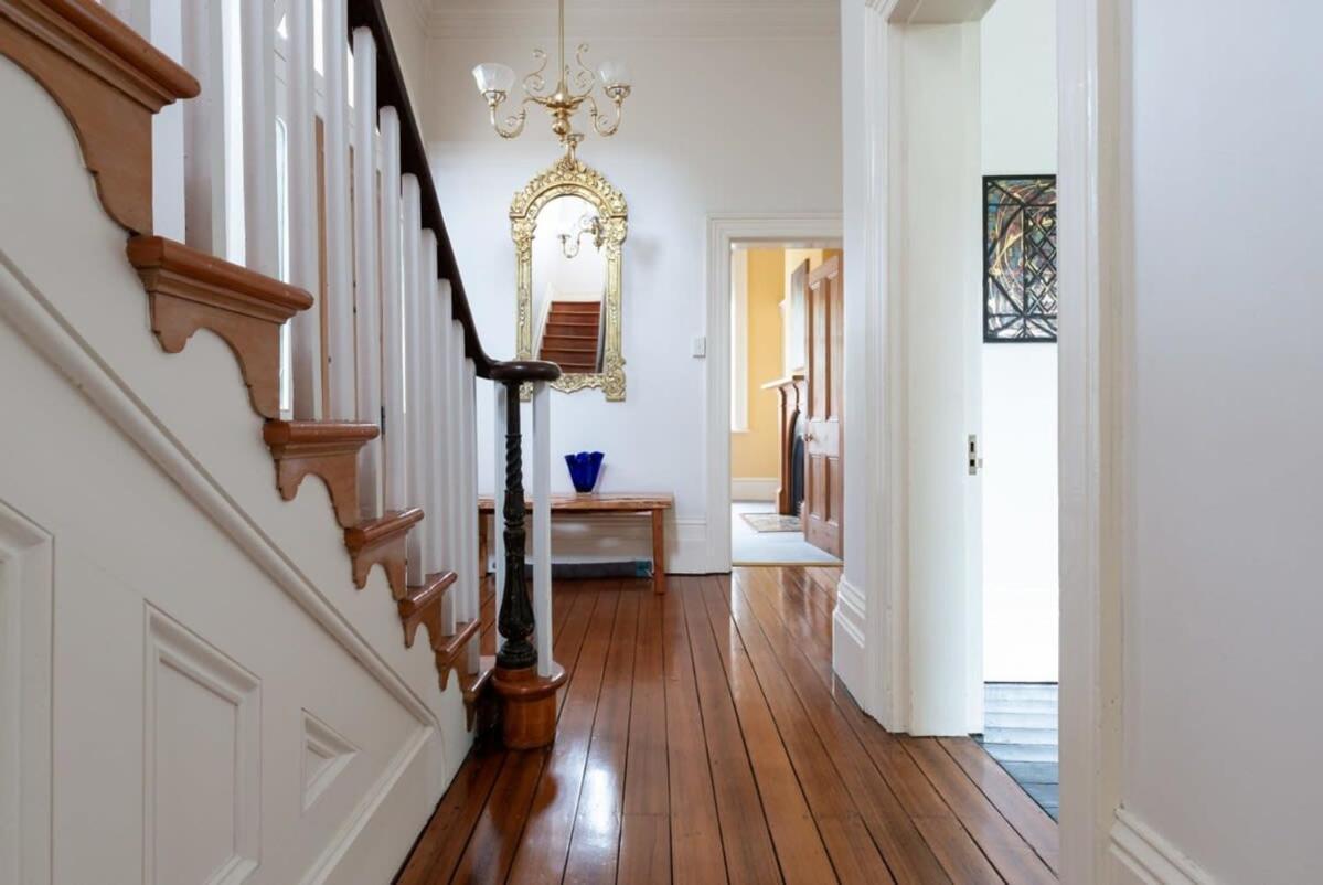 Holiday home Luxe Heritage On Balfour: A Time Traveller's Delight *