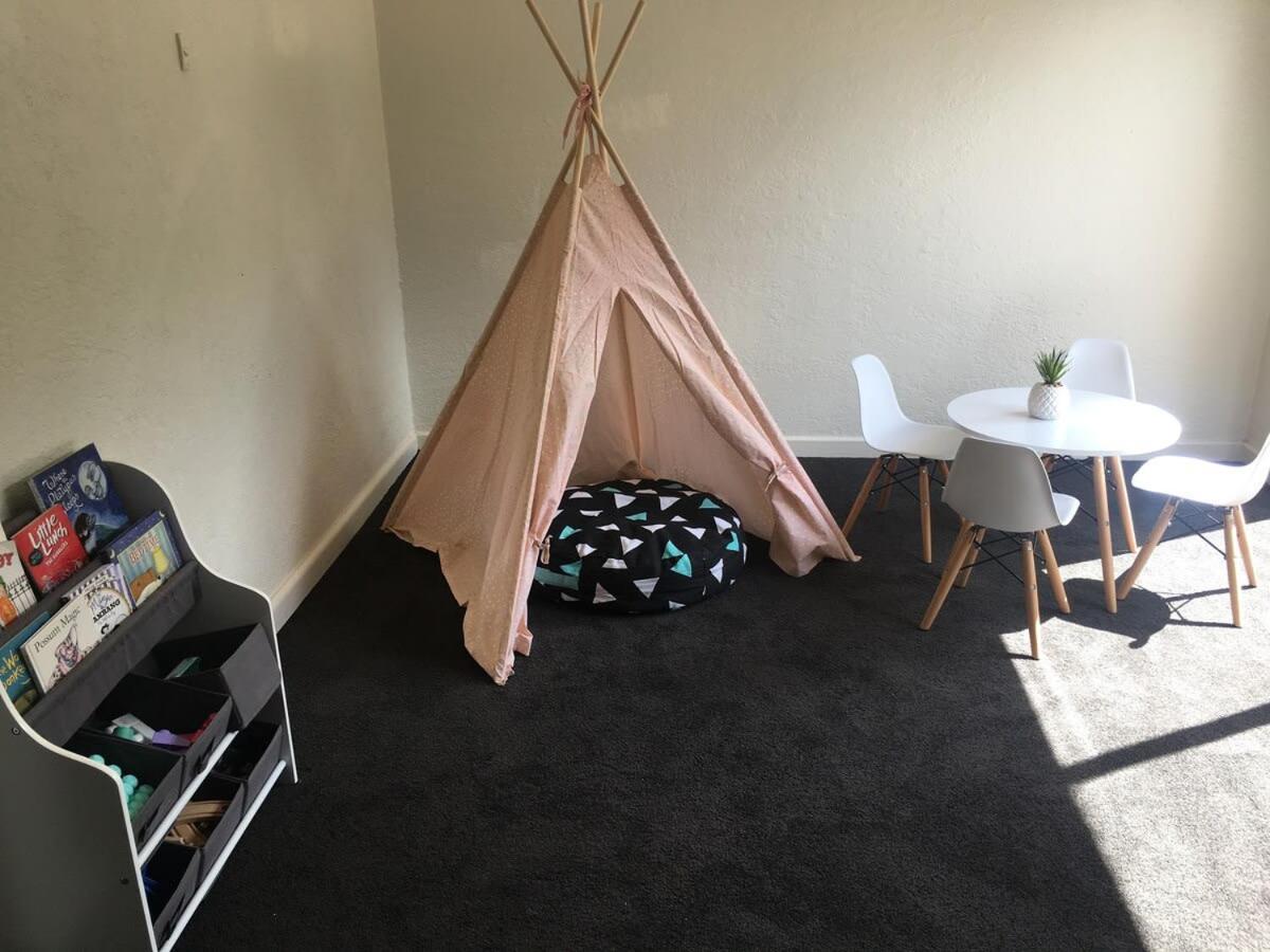 Magnolia House: Near The Cataract Gorge & Parking * Launceston