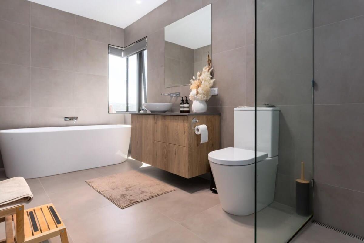 Holiday home Impressively Spacious Modern & Convenient Launceston
