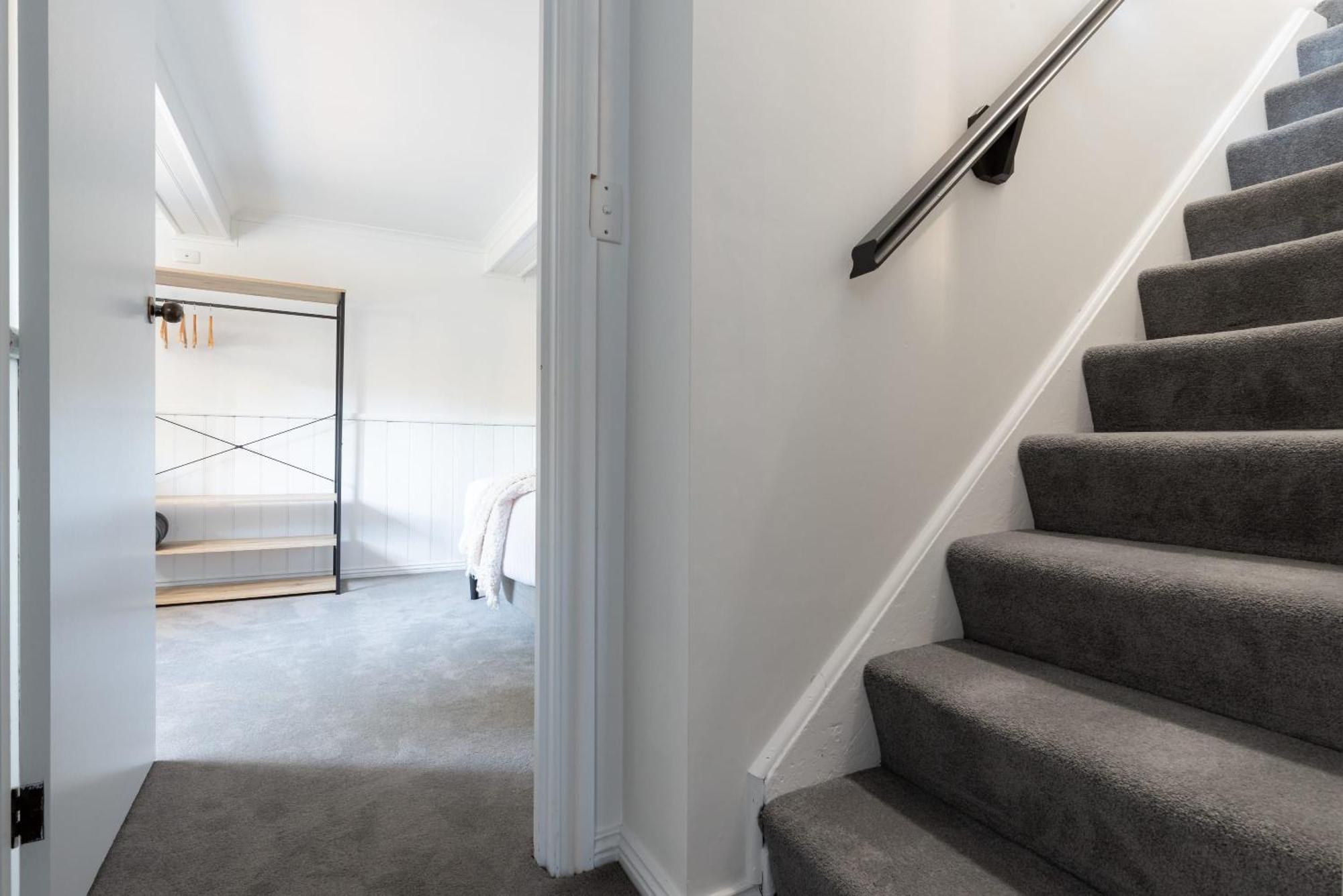 Thrower Cottage: Gateway To The Cataract Gorge *