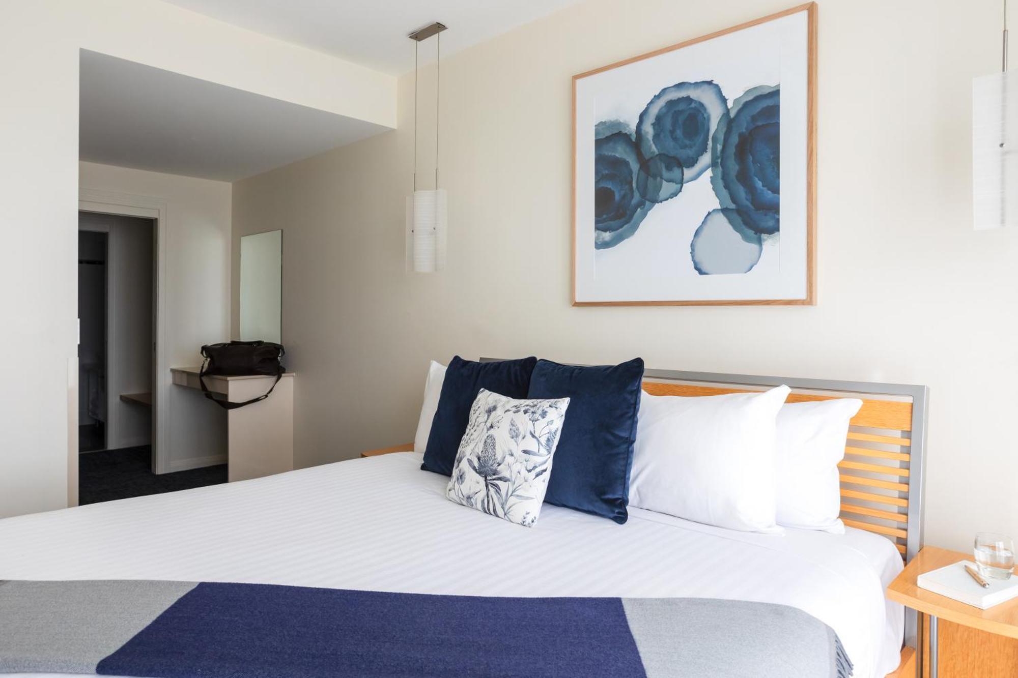 Peppers Seaport Hotel