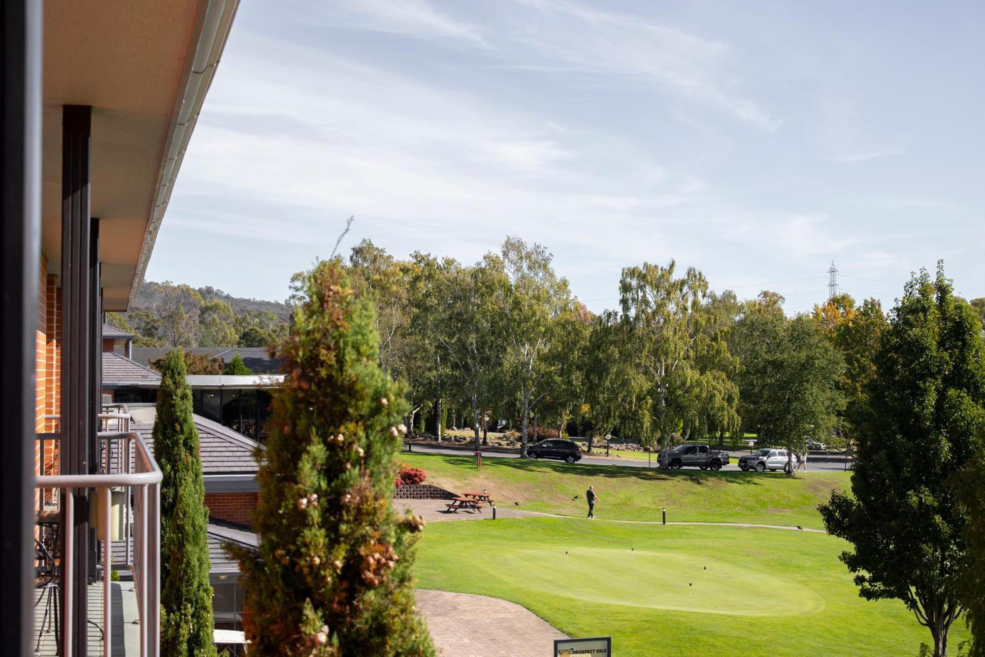 Resort Country Club Tasmania