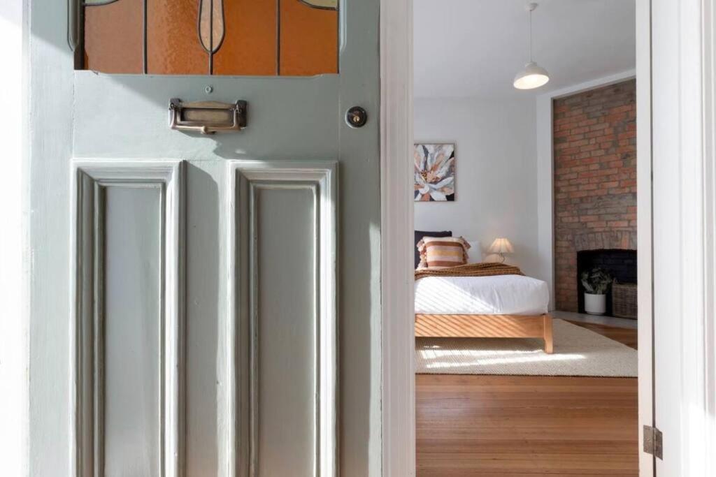 Victoria's On High - 3 Bedroom With Views Launceston