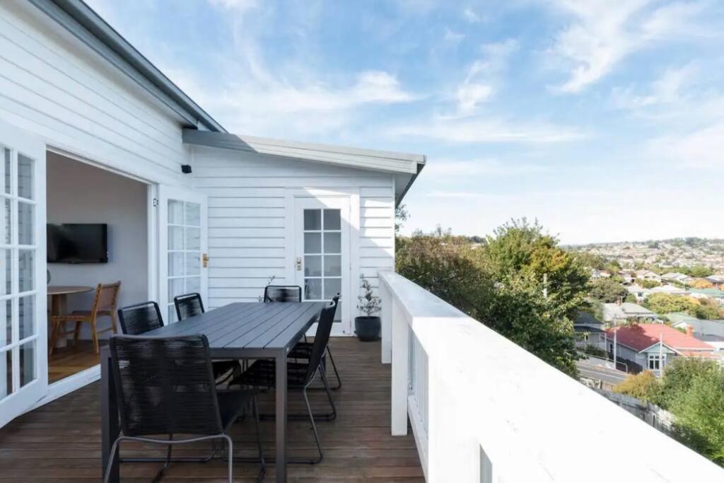 Victoria's On High - 3 Bedroom With Views * Launceston