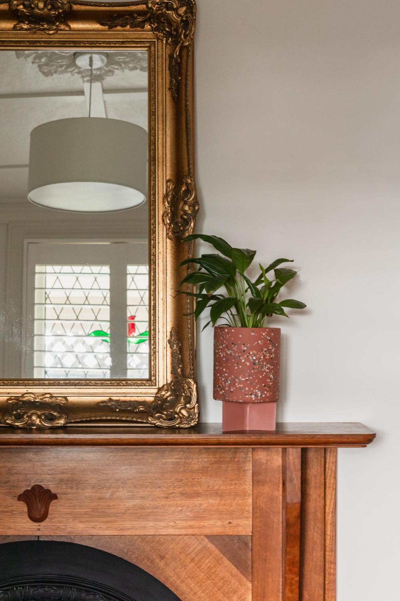 Stunning Heritage Near The Cbd Holiday home Launceston