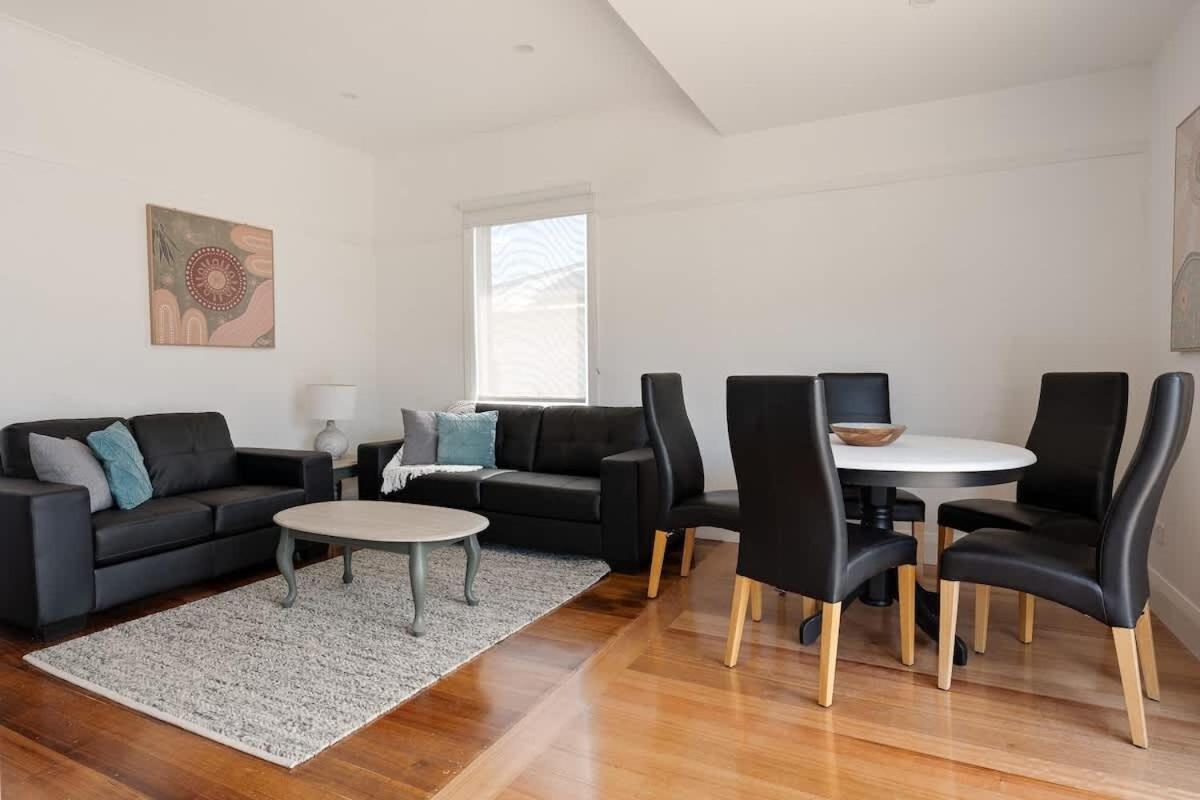 Apartment Renovated Homely