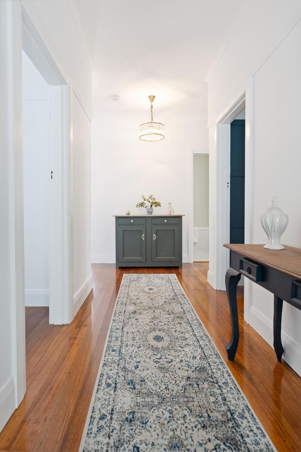 Renovated Homely * Launceston