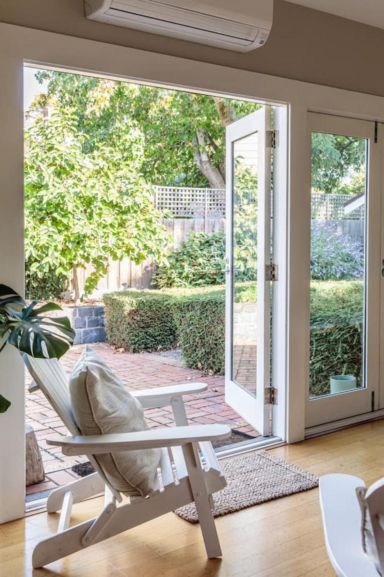 Large Sanctuary With Fireplace * Launceston