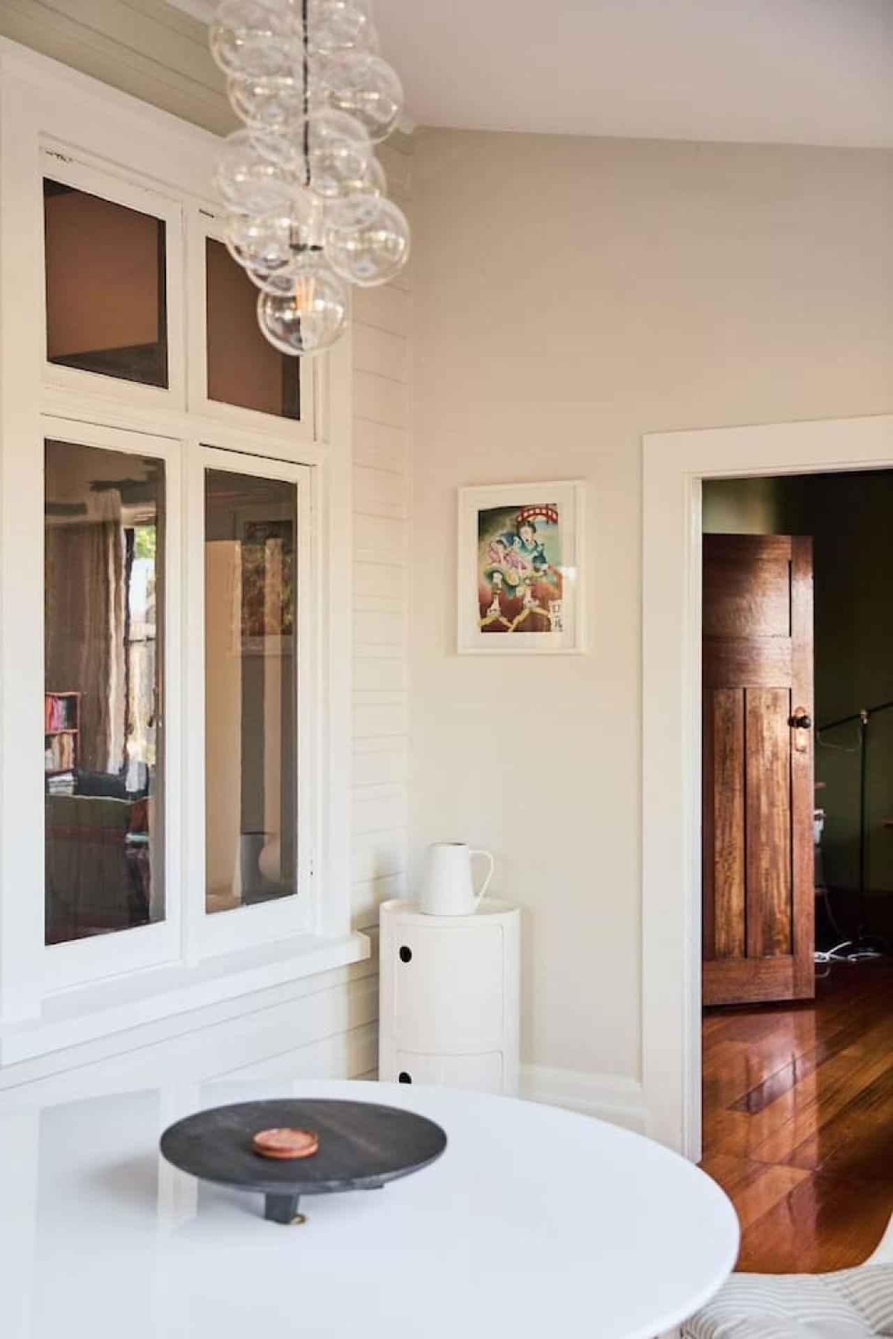 Holiday home Large Sanctuary With Fireplace Launceston