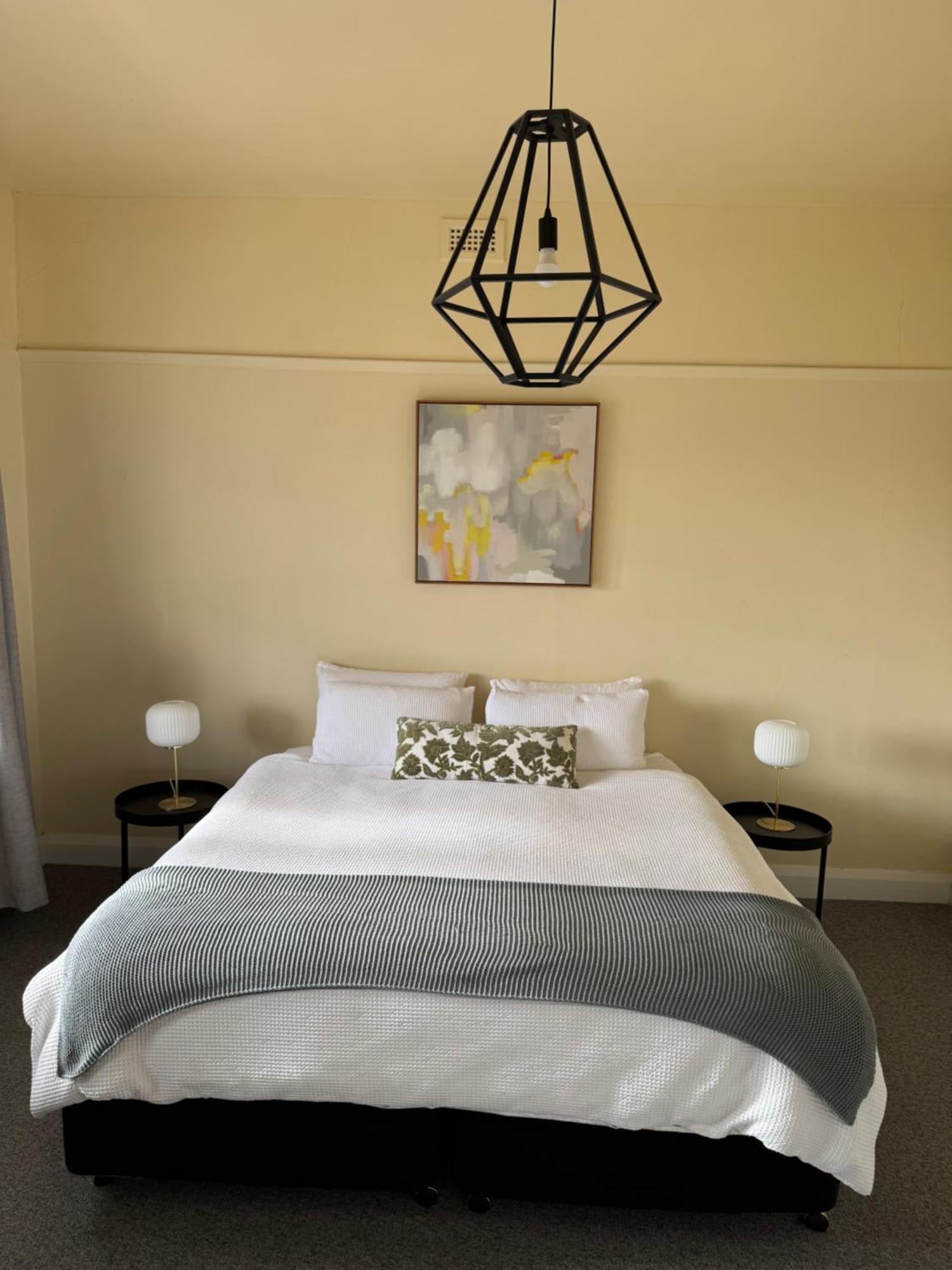 11eardley - 2bedroom House - Free Parking - 3 Minutes From Cbd *