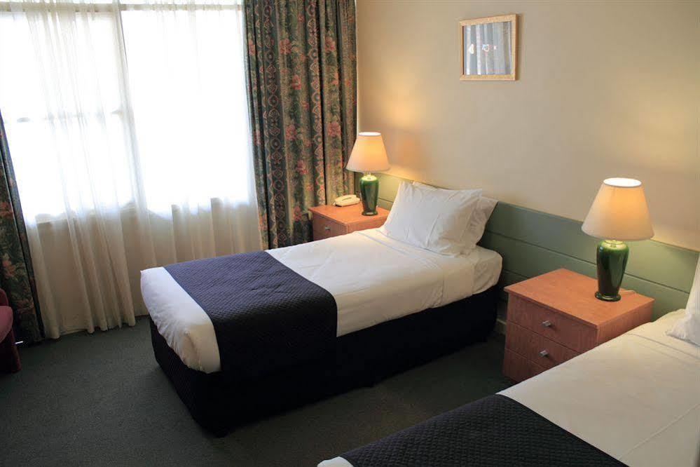 Hotel Sandors On The Park 3*