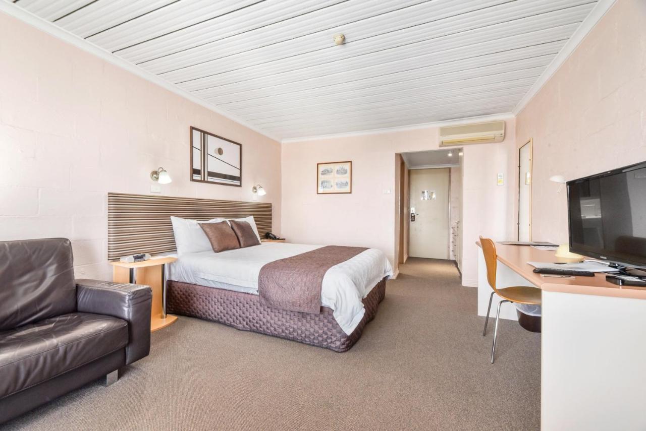 Hotel Balmoral On York 4*