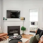 Mulgrave Street Cottage- Renovated Comfort