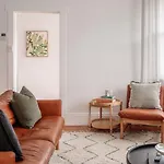 Mulgrave Street Cottage- Renovated Comfort
