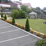 Auldington Hotel