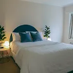 Vibrant Dual Retreat Vagabond S Rest Rose Gold Hideaway