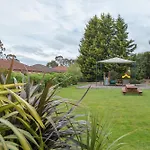 Country Club Villas