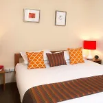 Twofourtwo Boutique Apartments