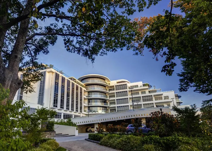Mantra Charles Hotel