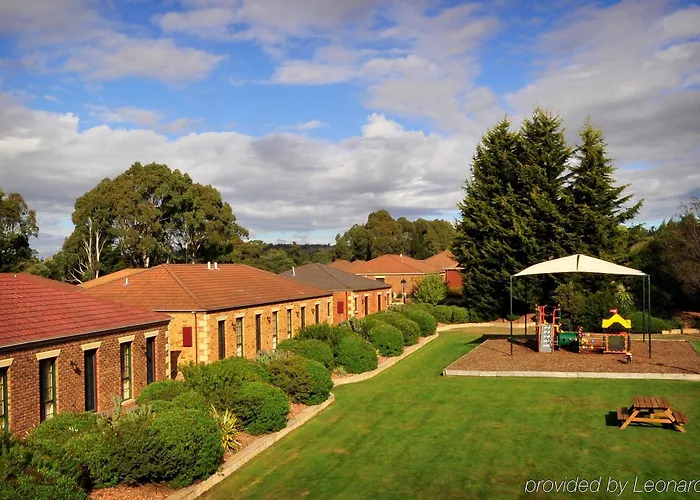 Country Club Villas