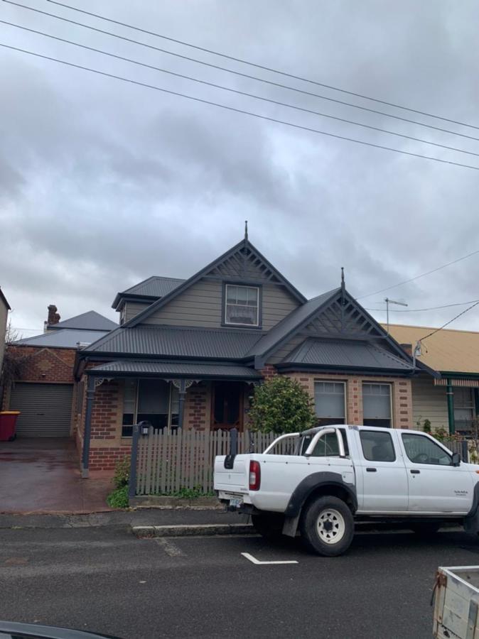 Townhouse Walking Distance To