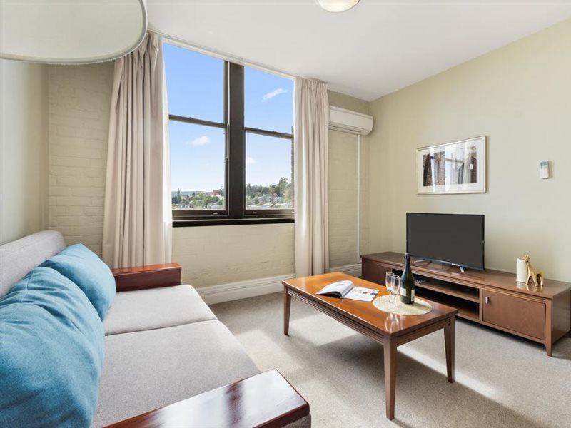 Official 4* Launceston