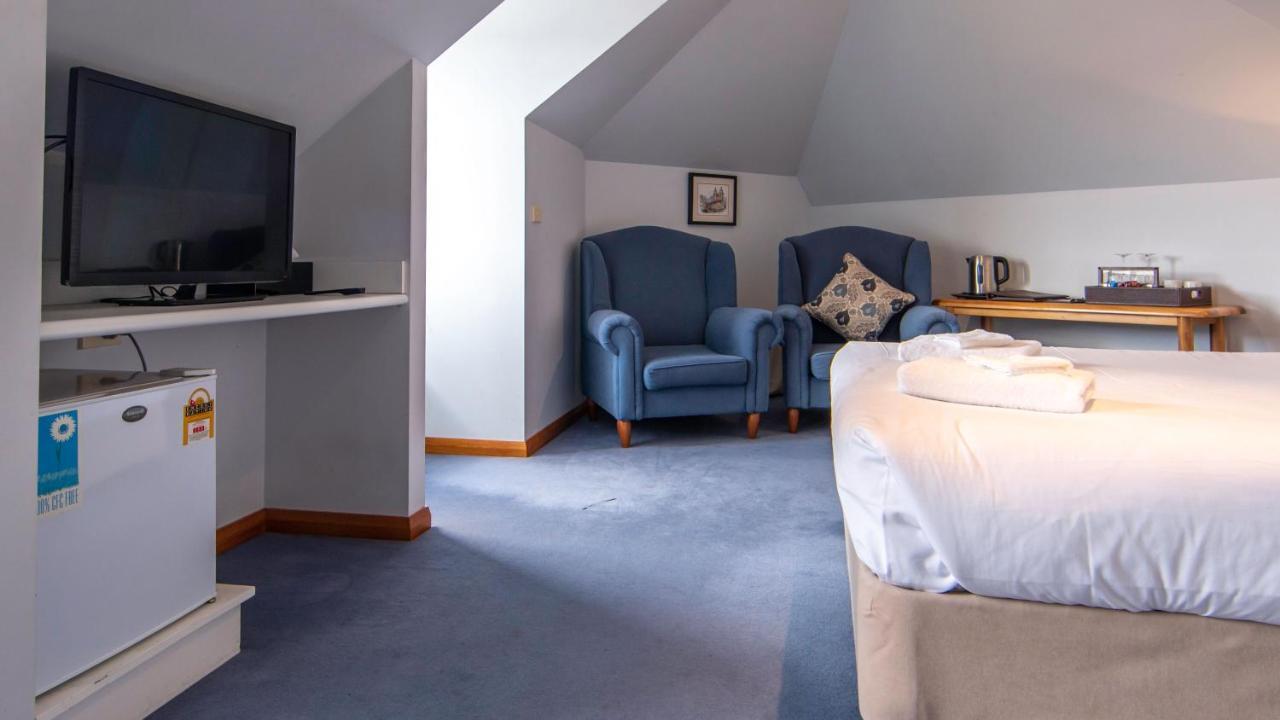 Hideaway On George 4*
