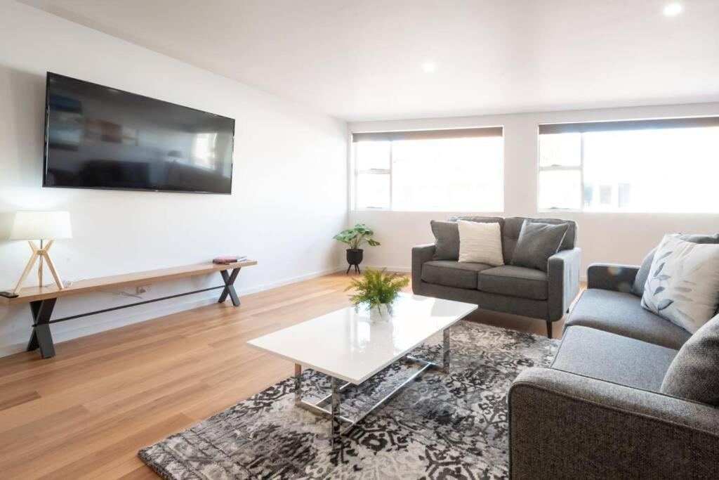 Modern 2 Bedroom With Wifi Launceston