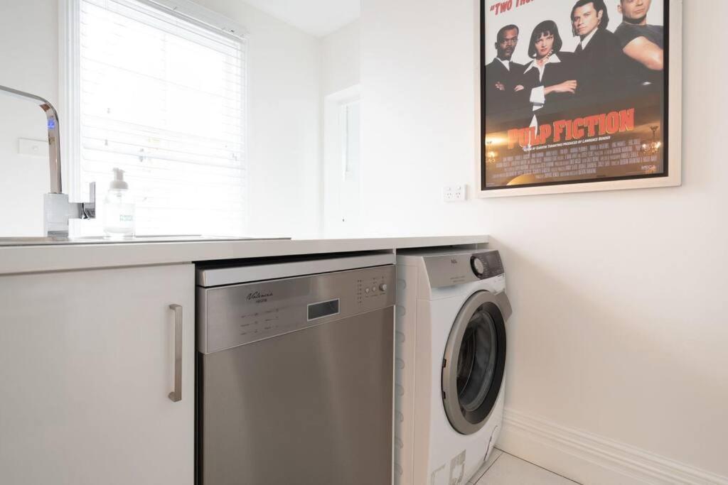 A Modern With Old-world Charm In Bathurst