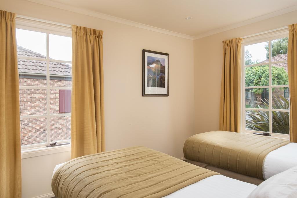 Country Club Resort Launceston
