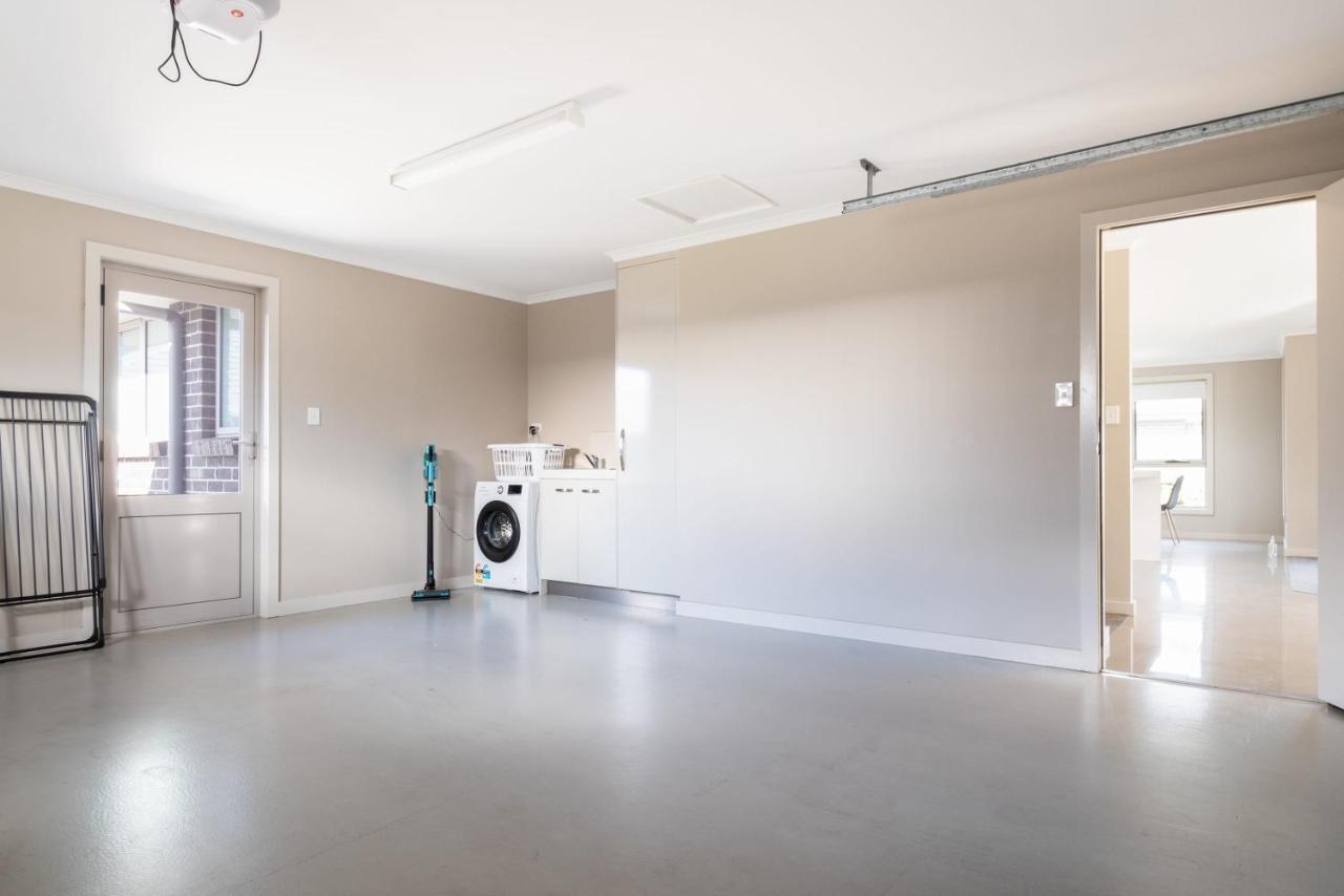 Cute And Cosy 2 Bedroom Unit In Summerhill Apartment Launceston