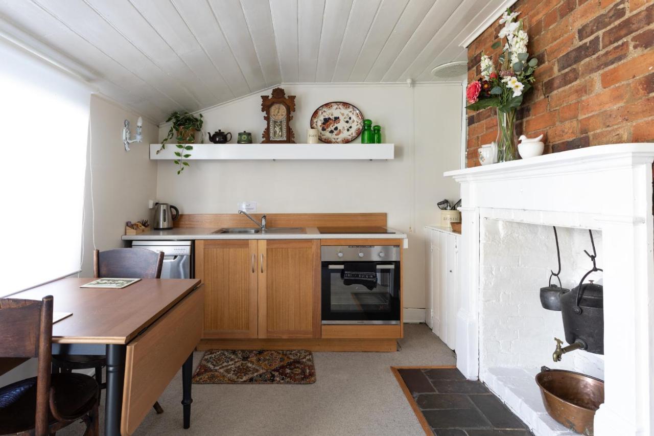 Holiday home Alice's *