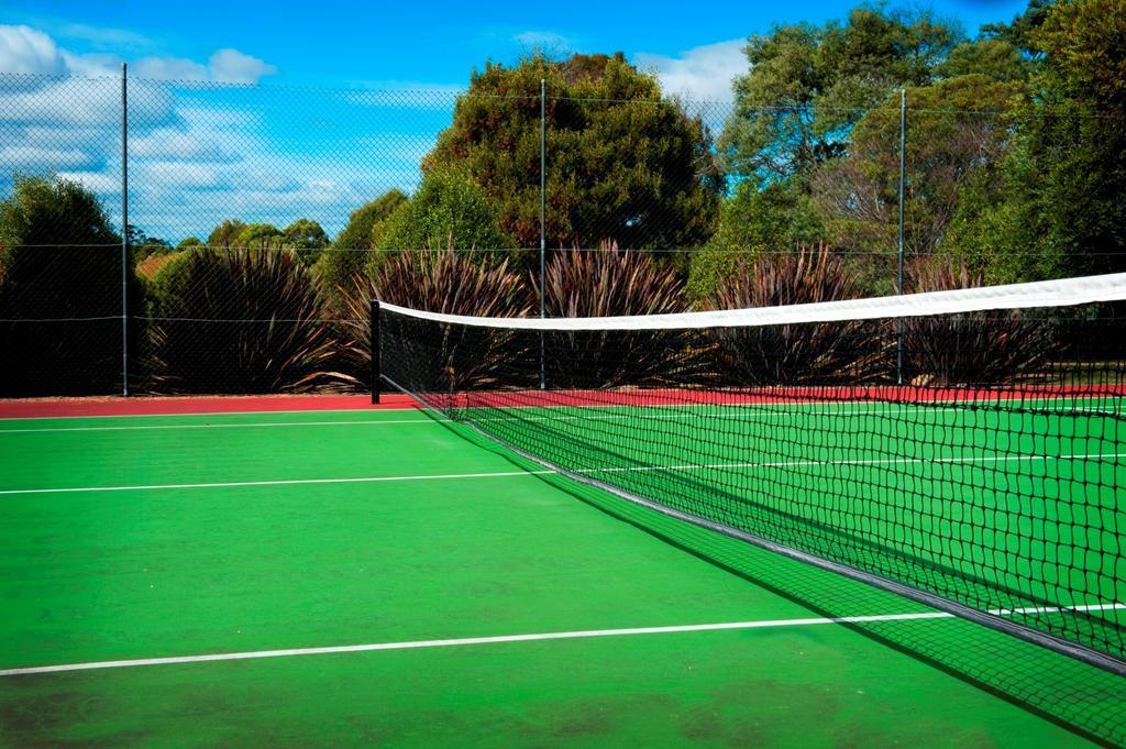 Country Club Resort Launceston