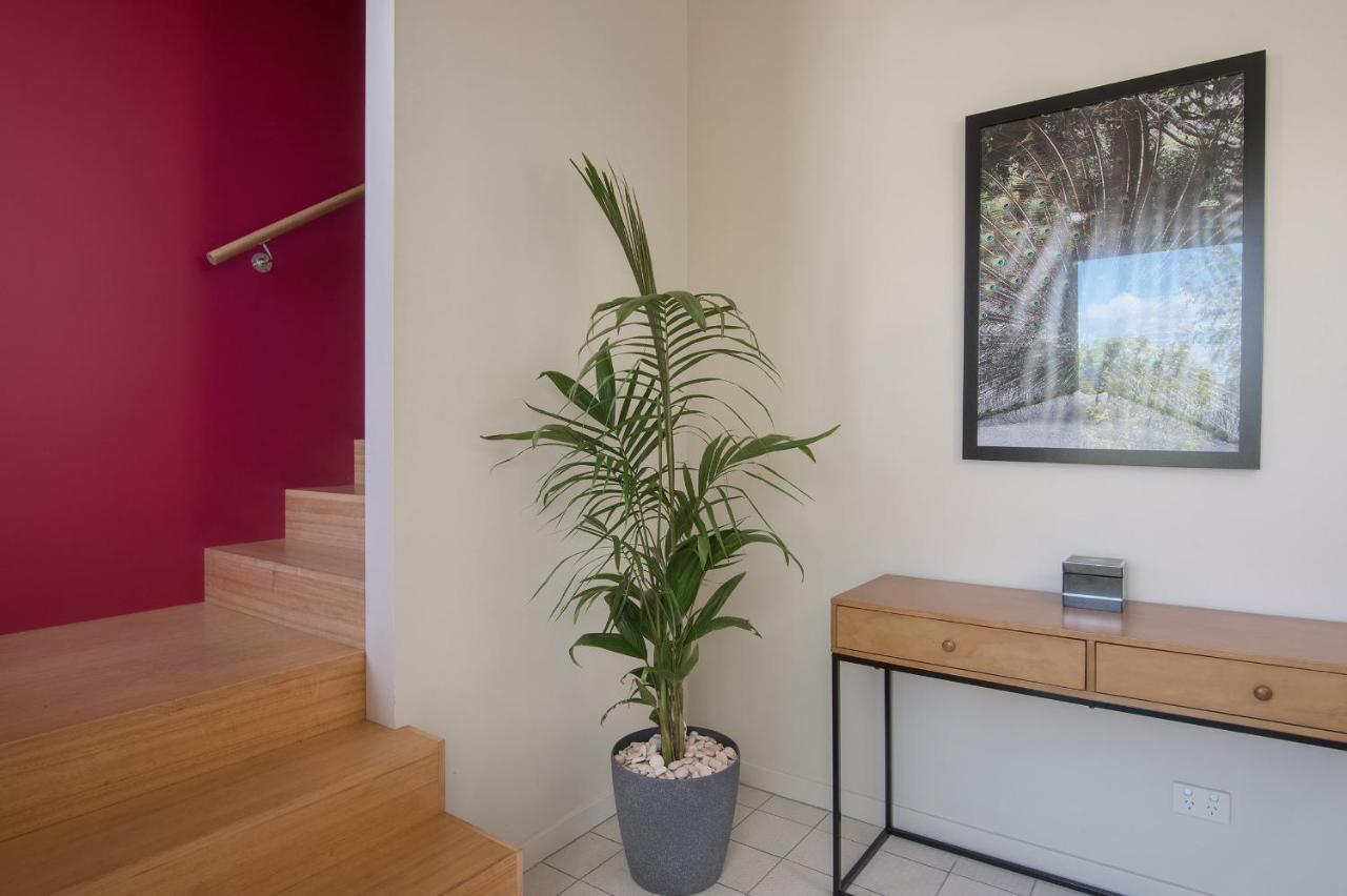 Views Villa Launceston