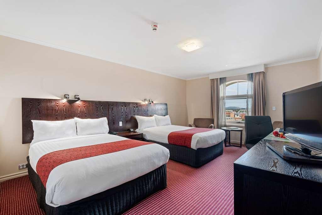 Grand Chancellor Hotel