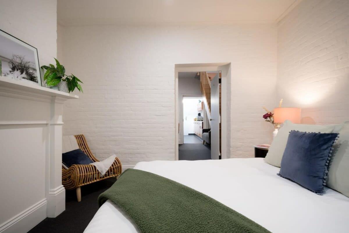 Apartment Little City With Free Onsite Parking *