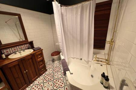 Renovated Near Cataract Gorge *