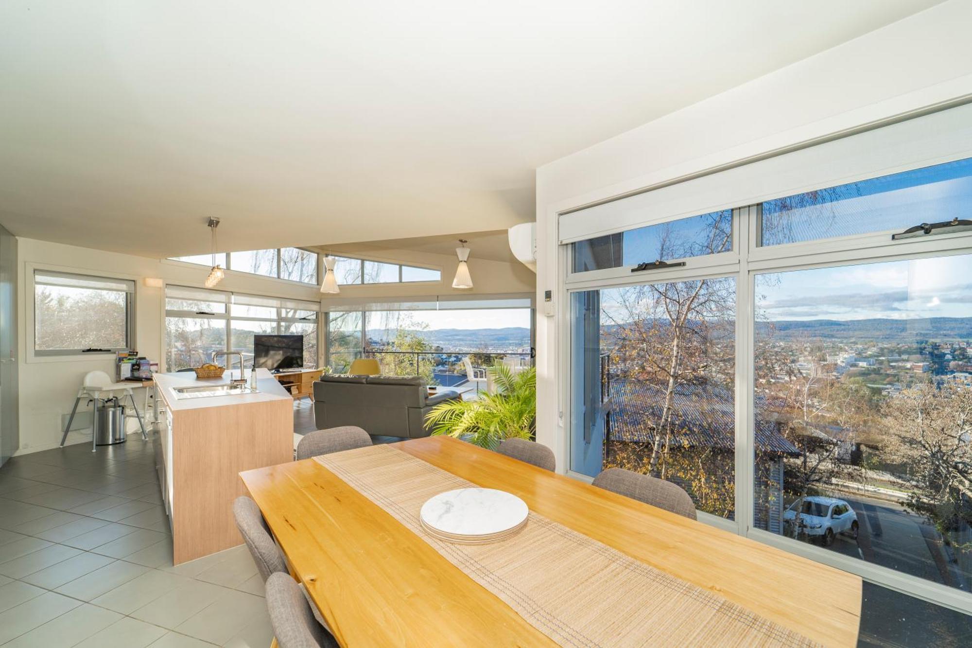 Villa Views Launceston