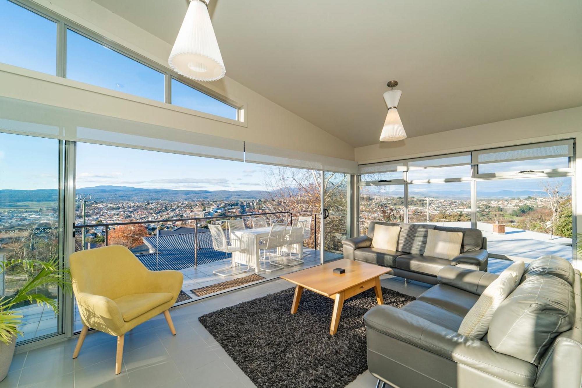 Villa Views Launceston