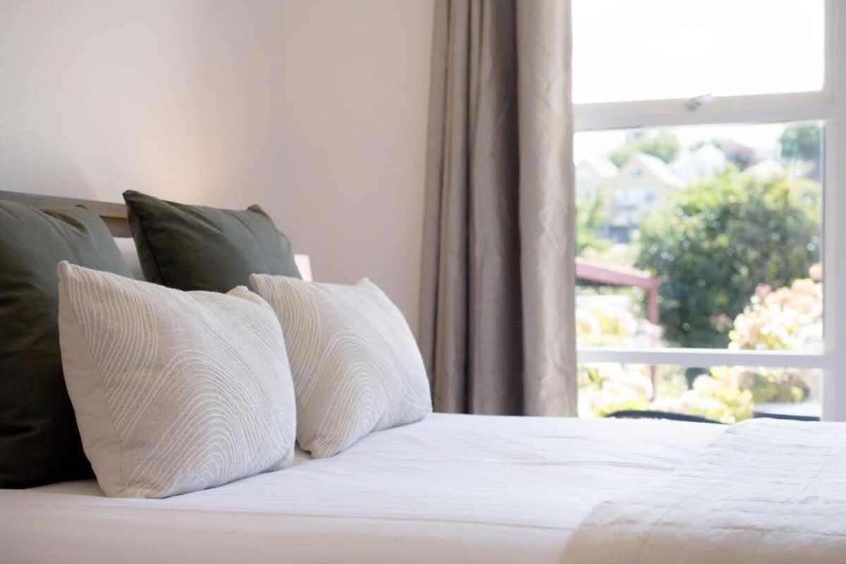 Apartment Comfort: Near Hospital & With Parking *