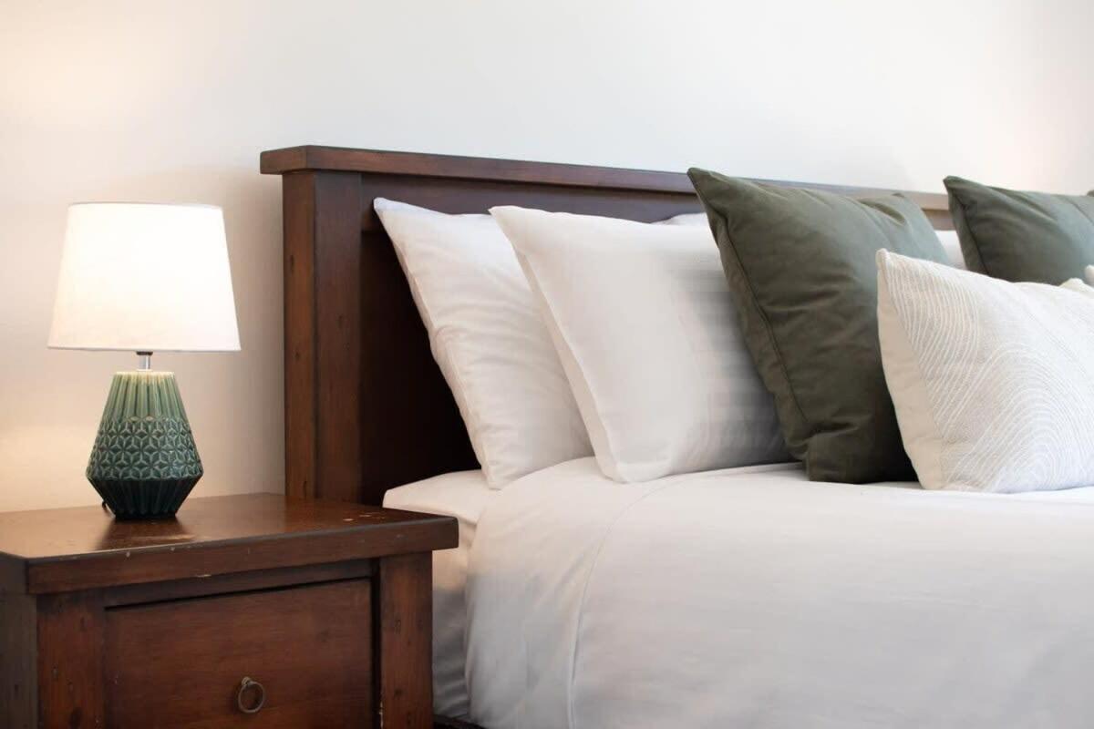 Comfort: Near Hospital & With Parking Apartment Launceston