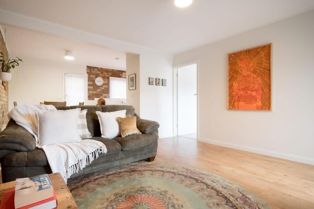 Comfort: Near Hospital & With Parking Apartment