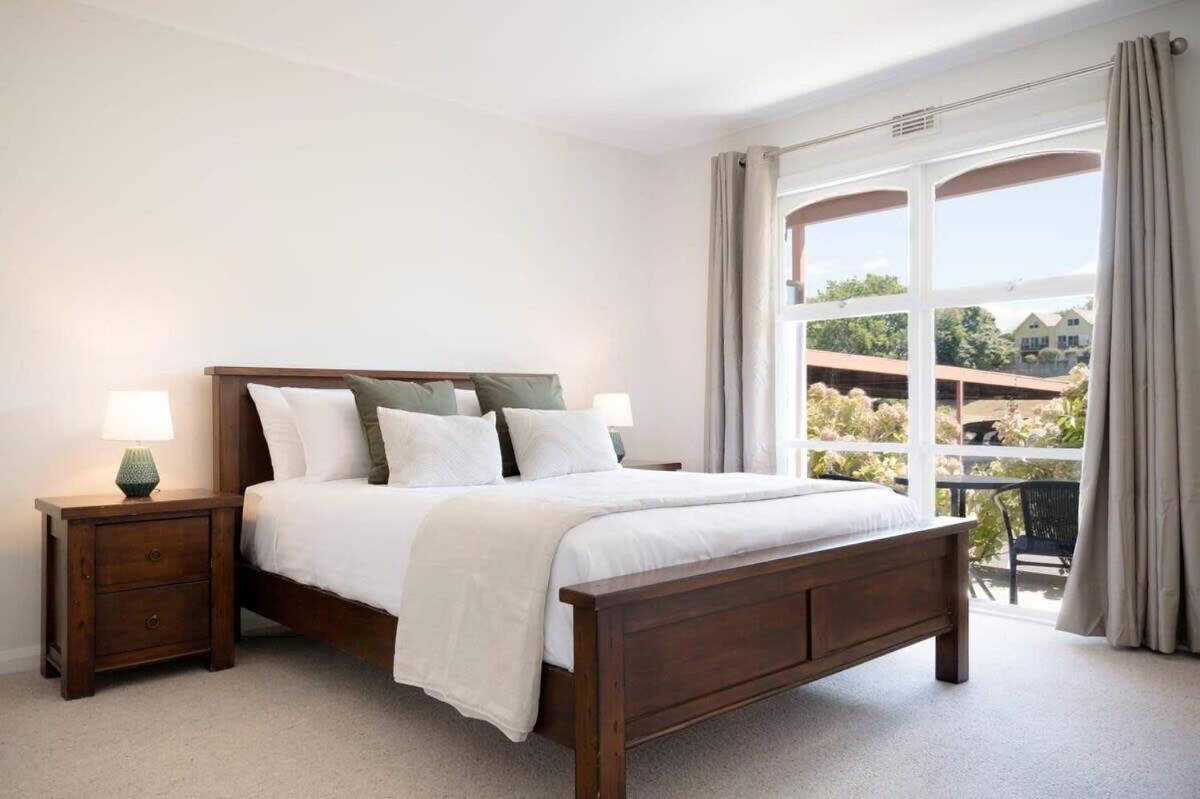 Comfort: Near Hospital & With Parking Apartment *