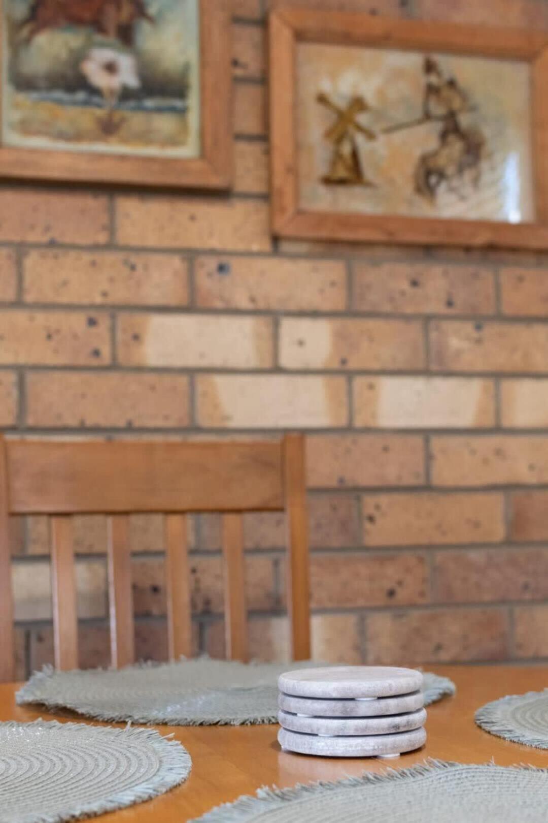 Comfort: Near Hospital & With Parking Apartment Launceston
